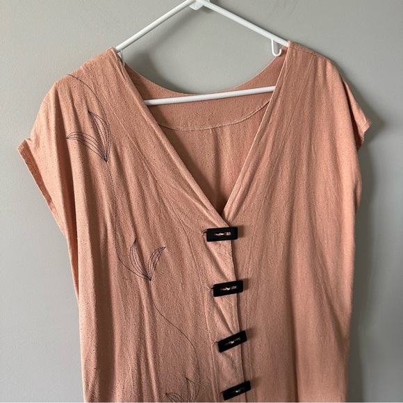 Minimalist Dress Embroidered Leaf V-neck 100% Silk Earthy Blush Lagenlook Small - Picture 2 of 11